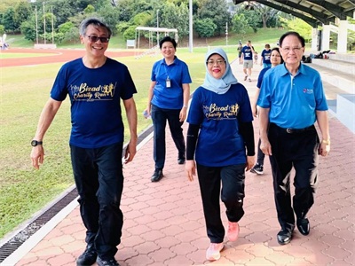 哈莉玛总统与国大校长及MPAM校友欢乐跑 哈莉玛总统与国大校长及MPAM校友欢乐跑